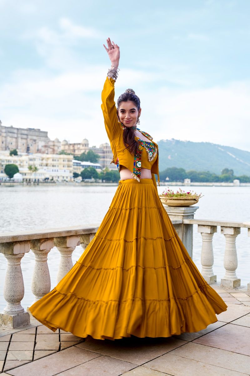 Taraa L 1662 Pure Rayon Traditional Gamthi Work Lehenga Choli With Koti Set — Wholesale Lehenga, Vardan Ethnic wholesale from Surat — view 9