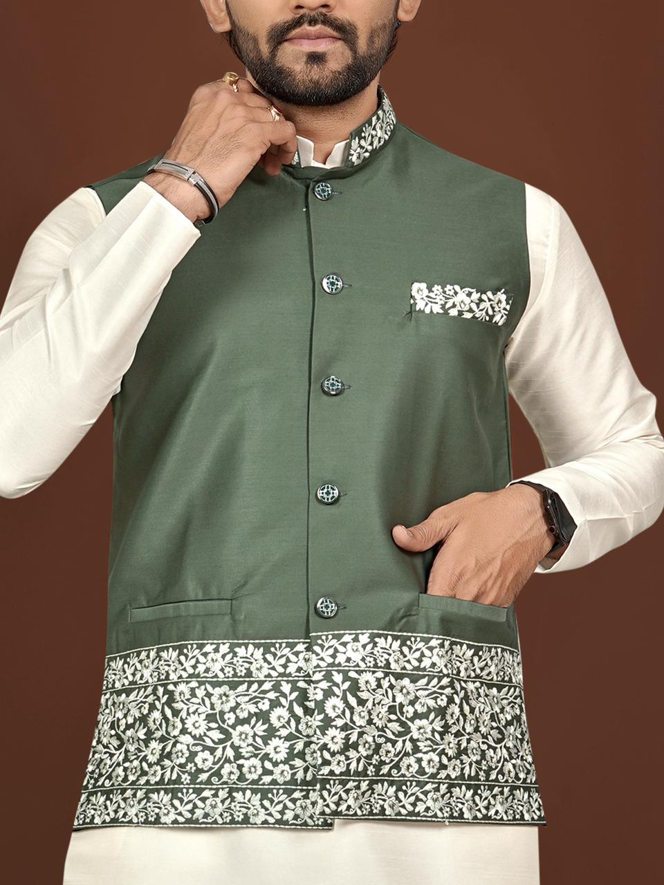 Aagaman Men's Designer Silk Koti Kurta Pant Set — Men's Wear, Vardan Ethnic wholesale from Surat — view 7