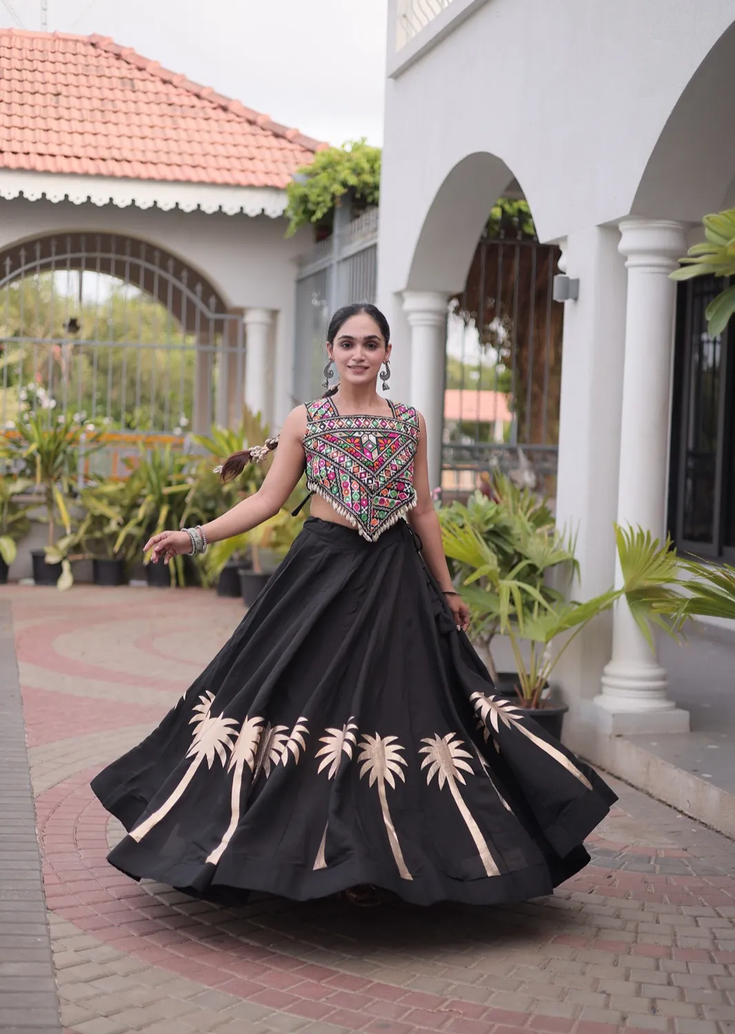 LW-7171 Roman Navratri Lehenga Choli Collection — Singles, Vardan Ethnic wholesale from Surat — view 1