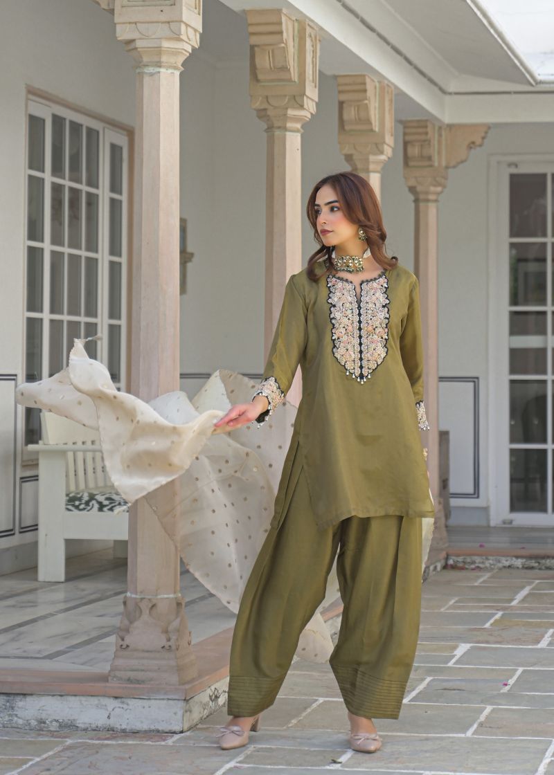 Afsana Jardosi Viscose Simmer Jardosi Cord Work Farshi Salwar Kameez — Wholesale Salwar Suits, Vardan Ethnic wholesale from Surat — view 4