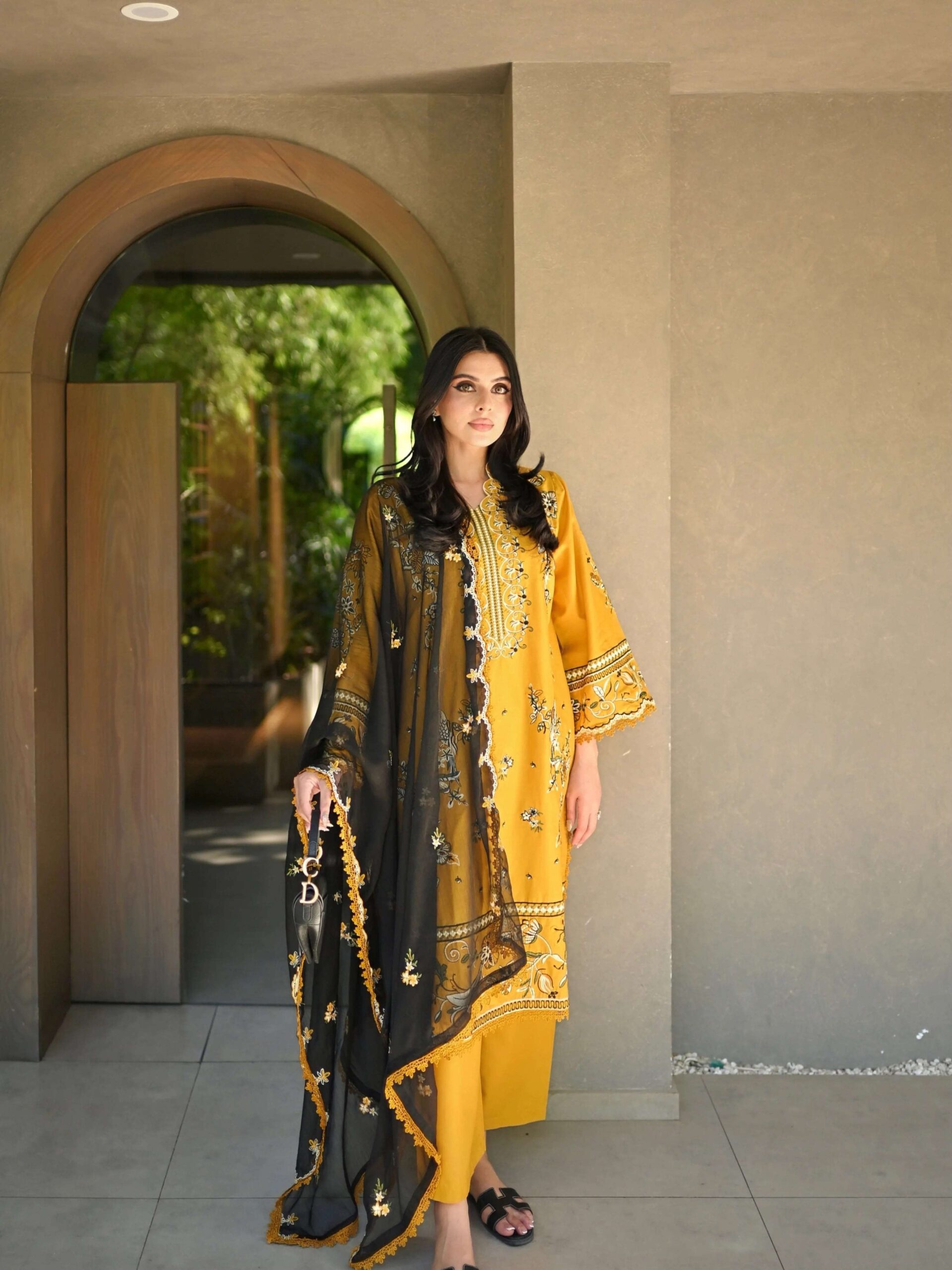 BE 480 ROMAN SILK DESIGNER EMBROIDERED WORKED TOP PLAZZO WITH DUPATTA Set — Wholesale Readymade Suit, Vardan Ethnic wholesale from Surat — view 8