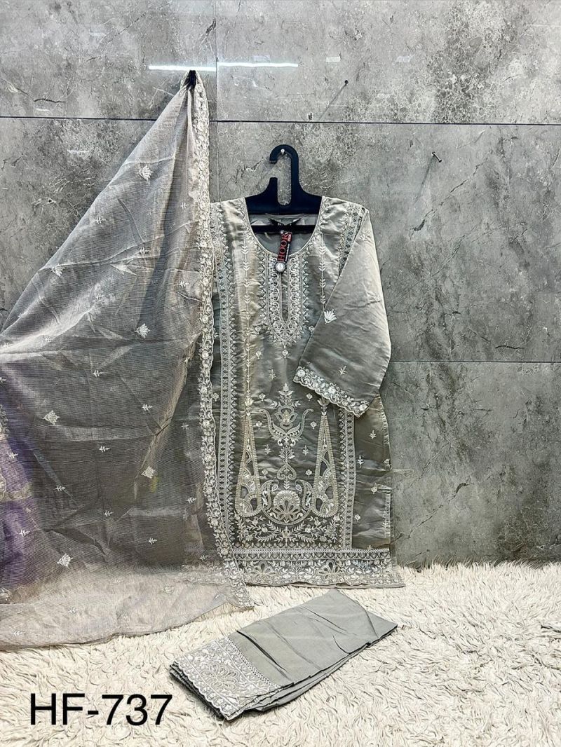 Hoor Tex 737  Heavy Organza Readymade Pakistani Salwar Suit — Wholesale Pakistani Suits, hoor Tex wholesale from Surat — view 6
