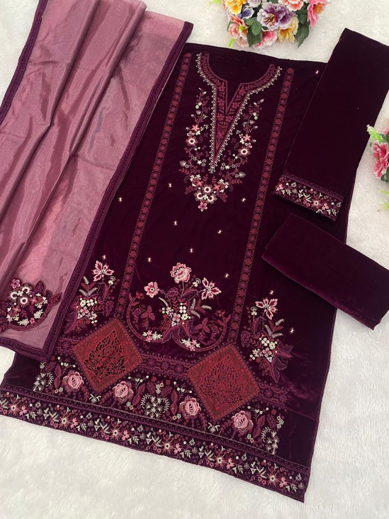 Mah E Rooh 4226 Velvet Embroidered Sequence Work Salwar Kameez Catalog 5956 — Wholesale Salwar Kameez, Vardan Ethnic wholesale from Surat — view 6