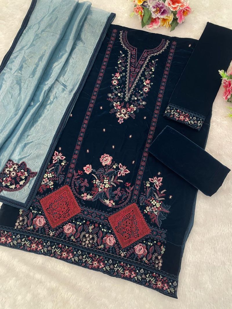 Mah E Rooh 4226 Velvet Embroidered Sequence Work Salwar Kameez Catalog 5956 — Wholesale Salwar Kameez, Vardan Ethnic wholesale from Surat — view 8