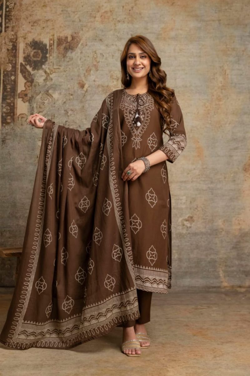 Naisha K 1122 Cambric Cotton Panel Printed Light Work Readymade Salwar Suit — Wholesale Readymade Suit, Naisha wholesale from Surat — view 7