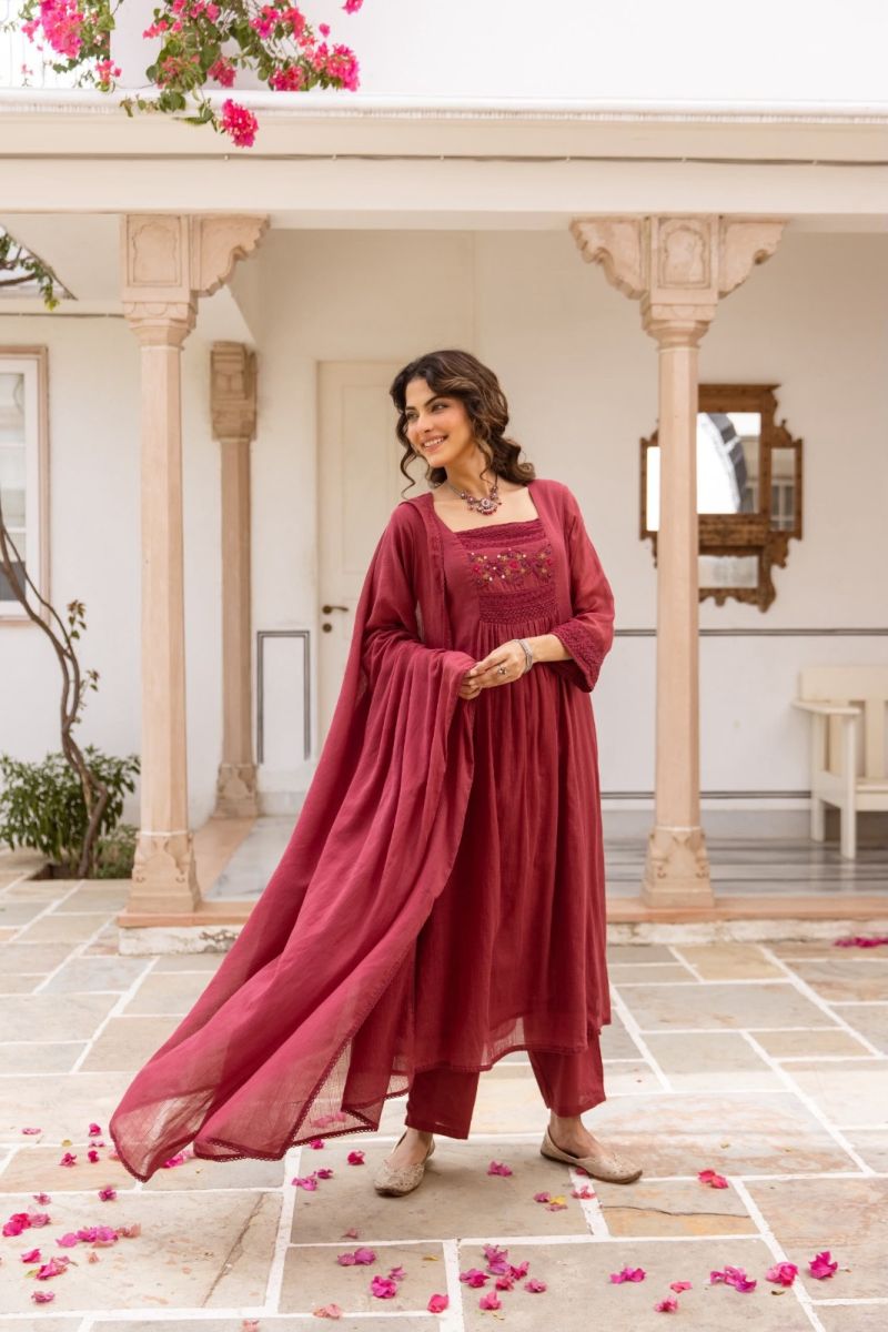 Naisha K 1123 Mul Cotton Embroidered Anarkali Kurti With Bottom Dupatta Catalog — Wholesale Kurtis, Vardan Ethnic wholesale from Surat — view 2