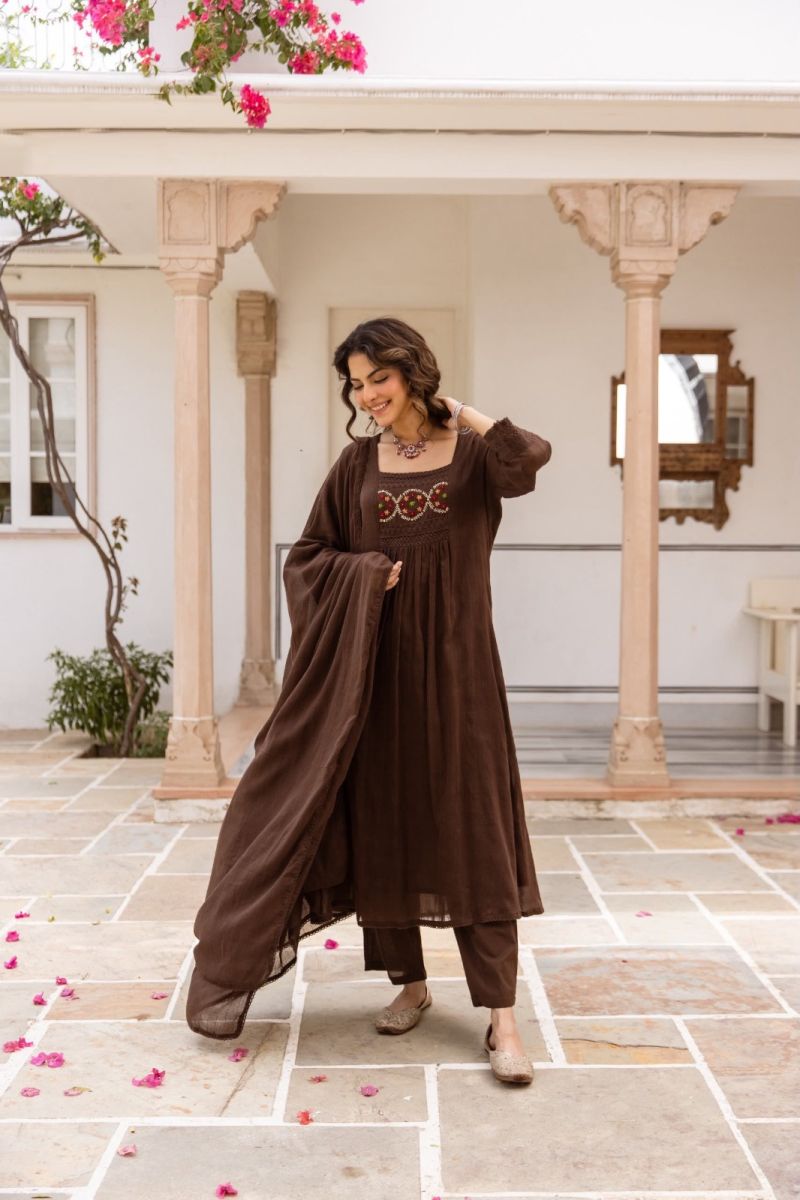 Naisha K 1123 Mul Cotton Embroidered Anarkali Kurti With Bottom Dupatta Catalog — Wholesale Kurtis, Vardan Ethnic wholesale from Surat — view 5