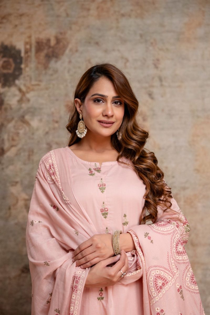 Naisha K 1136 Mul Cotton Embroidered Kurti With Bottom Dupatta Set — Wholesale Readymade Suit, Vardan Ethnic wholesale from Surat — view 7