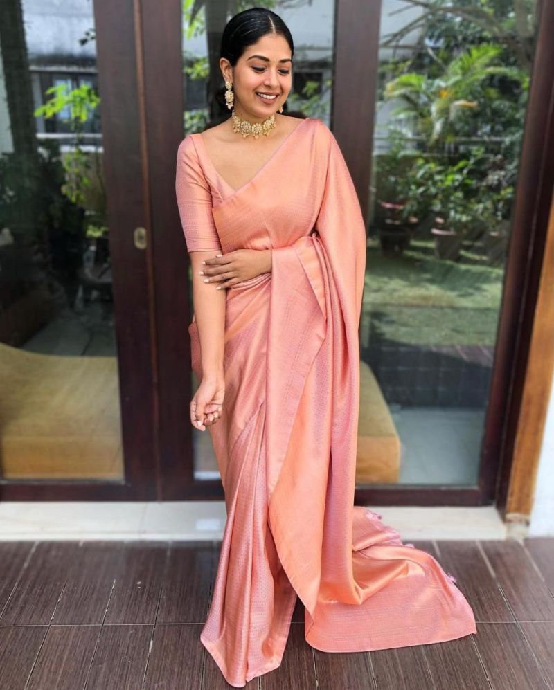 Soft Silk 4043 Lichi Silk Jacquard Work Saree Catalog — Wholesale Sarees, Vardan Ethnic wholesale from Surat — view 2