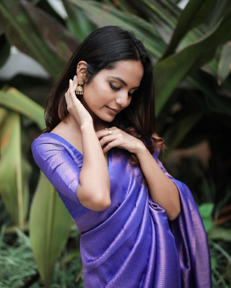Soft Silk 4043 Lichi Silk Jacquard Work Saree Catalog — Wholesale Sarees, Vardan Ethnic wholesale from Surat — view 4