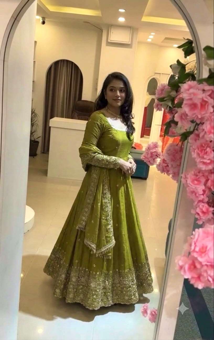 SSR 544 Crunchy Silk Embroidered Designer Gown Set — Wholesale Anarkali Kurti, Vardan Ethnic wholesale from Surat — view 10