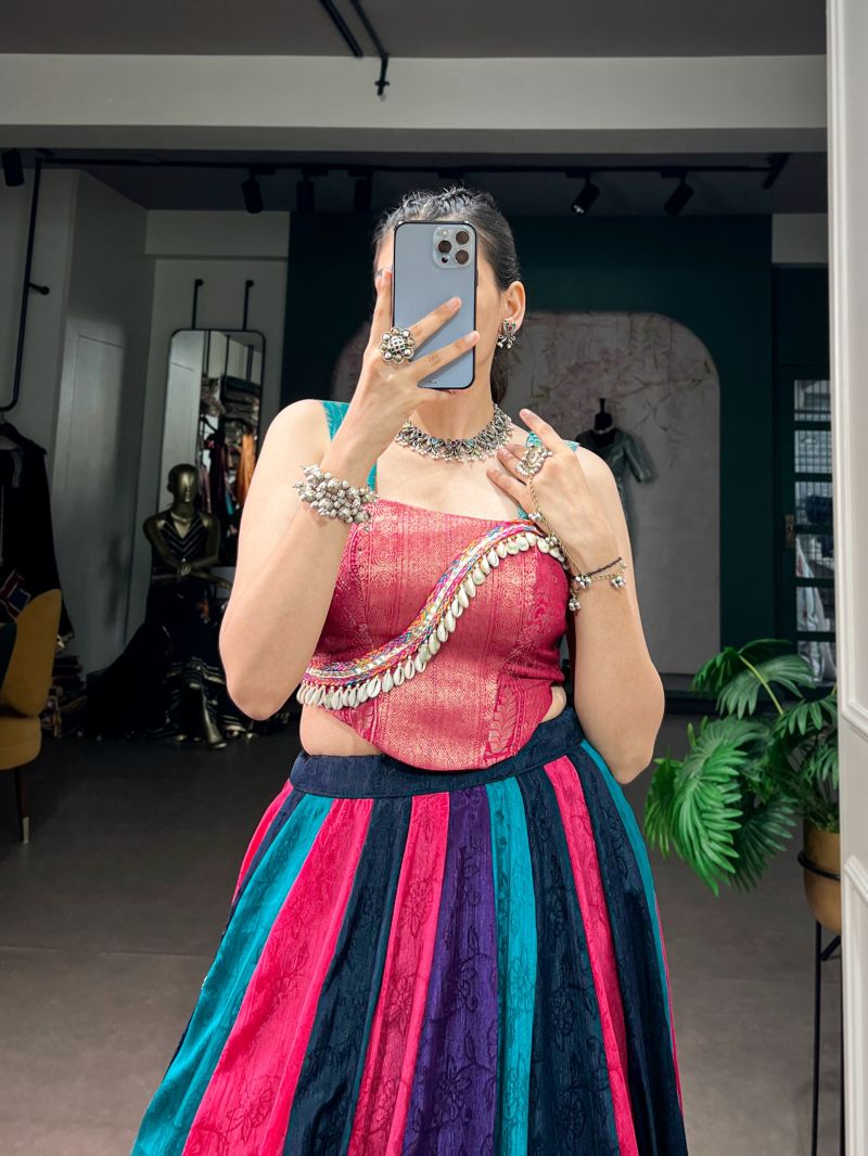 Taraa L 1772 Chinon Zari Weaving Designer Navratri Lehenga Choli — Wholesale Lehenga, Vardan Ethnic wholesale from Surat — view 4