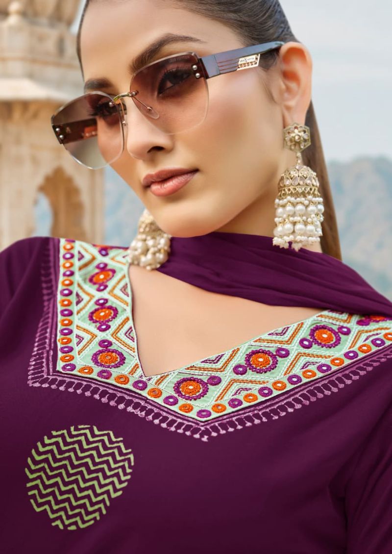 Woodee Noor Rayon Thread Work Kurti With Bottom Dupatta Set — Wholesale Readymade Suit, Woodee wholesale from Surat — view 7