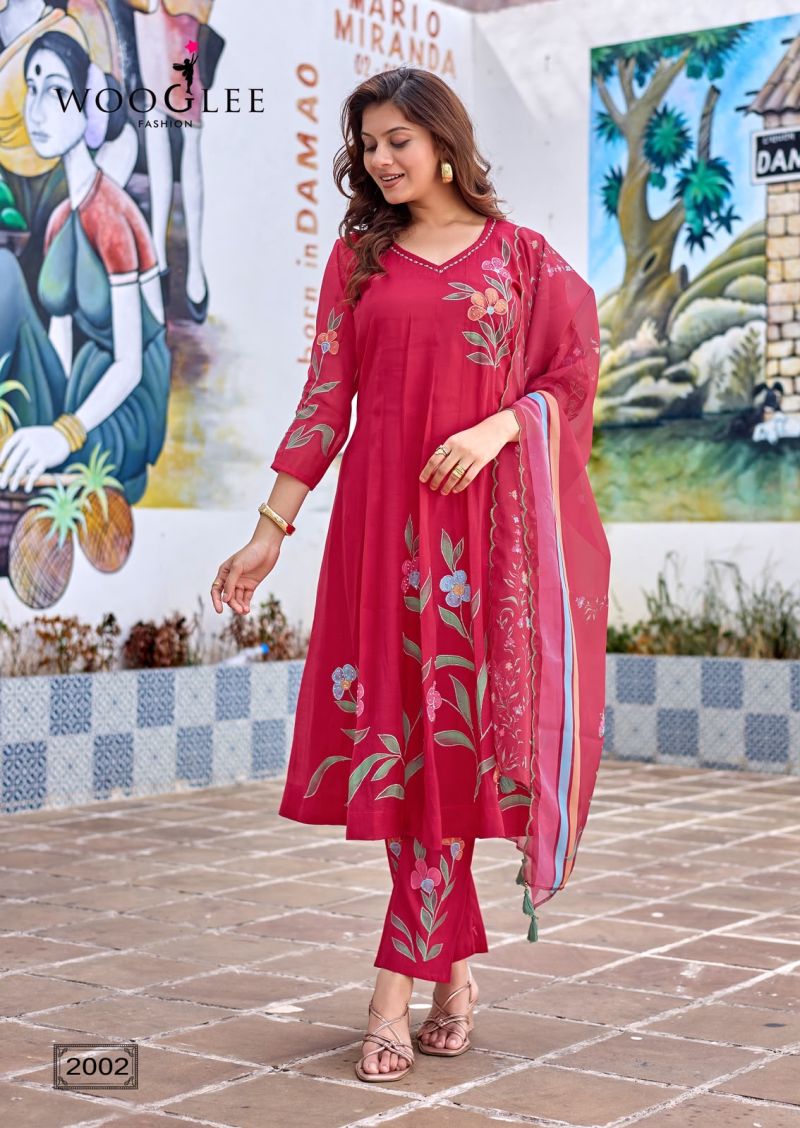 Wooglee Varnika Mul Chanderi Printed Kurti With Bottom Dupatta Set