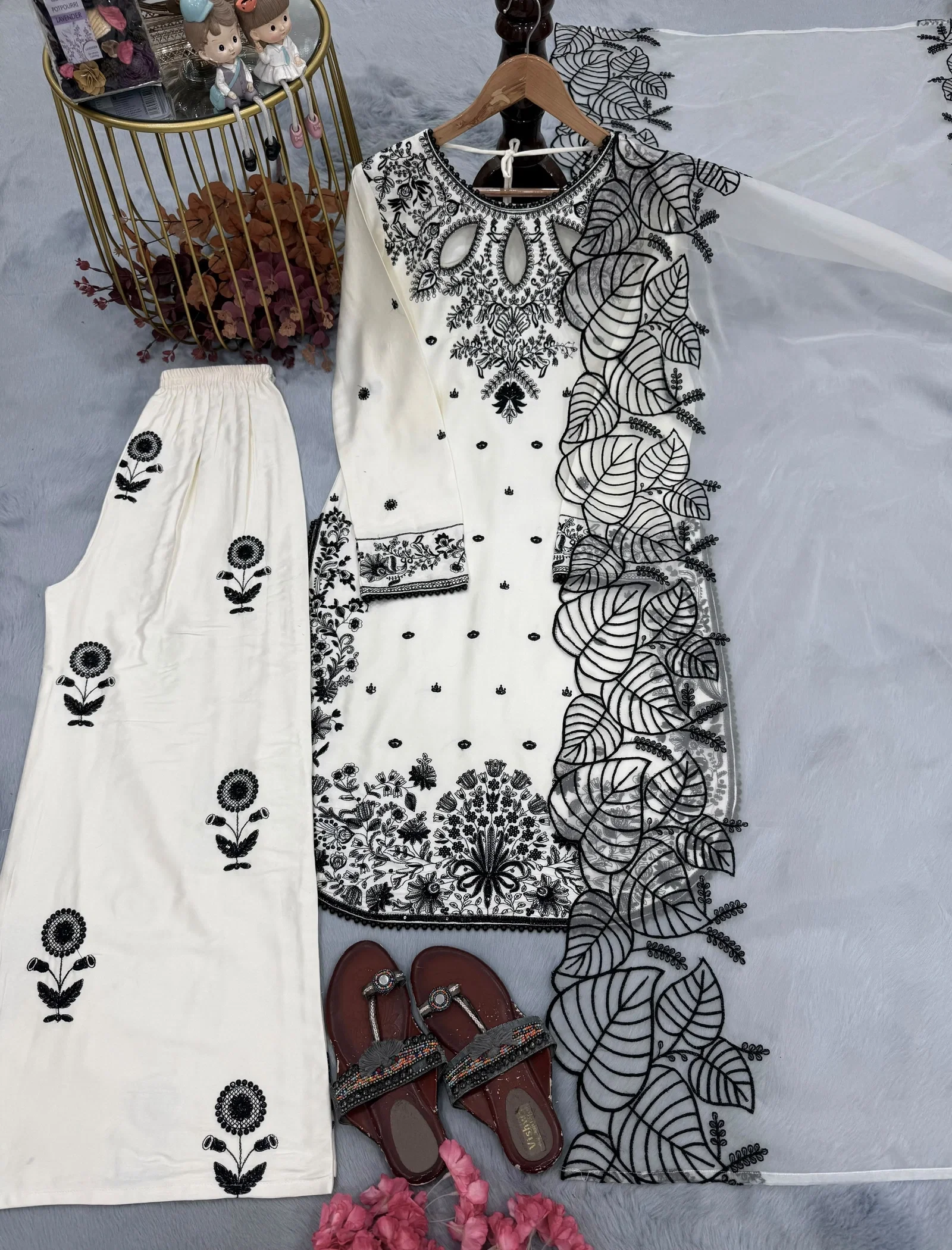 Lady Lado Lady Look 041 Satin Rayon Top With Plazzo Dupatta Set — Wholesale Kurti With Bottom Dupatta, Vardan Ethnic wholesale from Surat — Photo 3