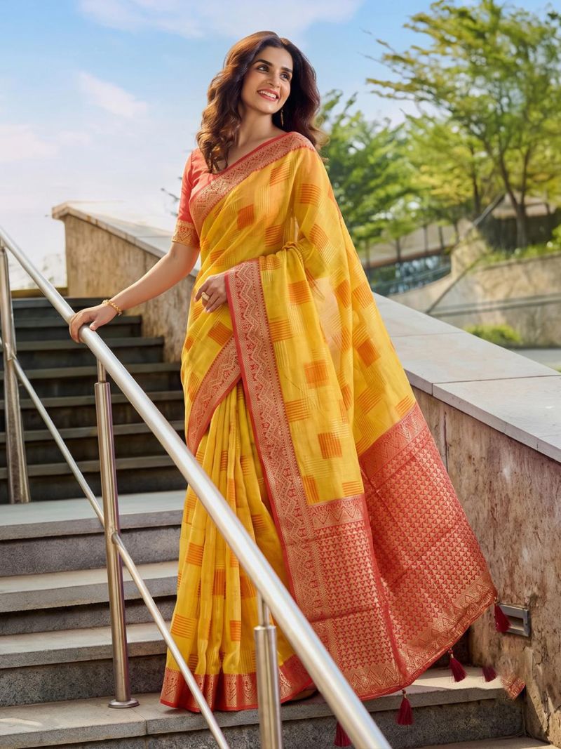 Ast Asopalav Soft Linen Cotton Zari Weaving Saree Catalog — Saree wholesale from Surat — view 5