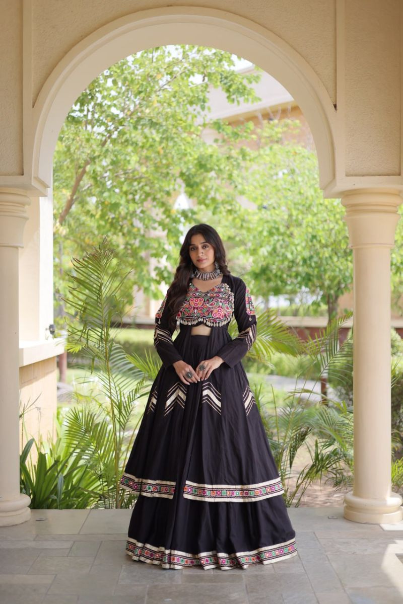 Lw 7178 Kora Cotton Real Mirror Work Navratri Lehenga Choli Collection — Lehenga wholesale from Surat — view 1