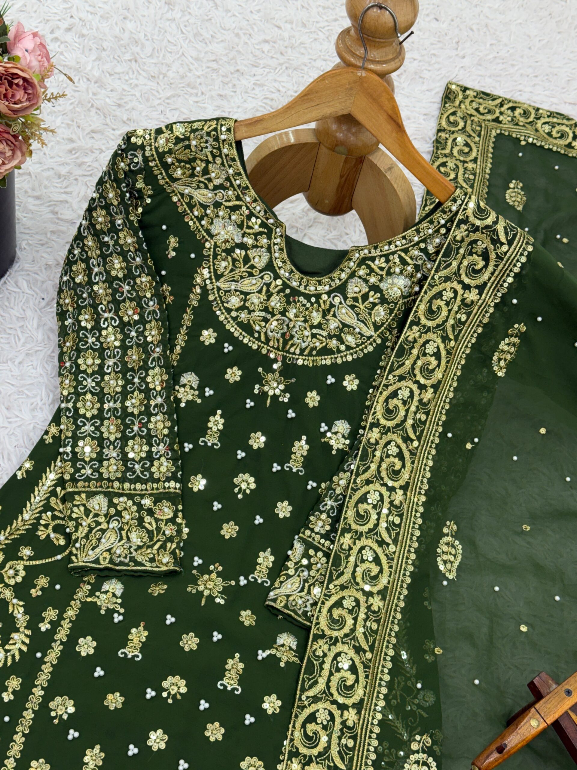879 Heavy Faux Georgette Embroidered 3 Piece Suit with Pant &amp; Dupatta — Wholesale Kurtis, Noor wholesale from Surat — view 3