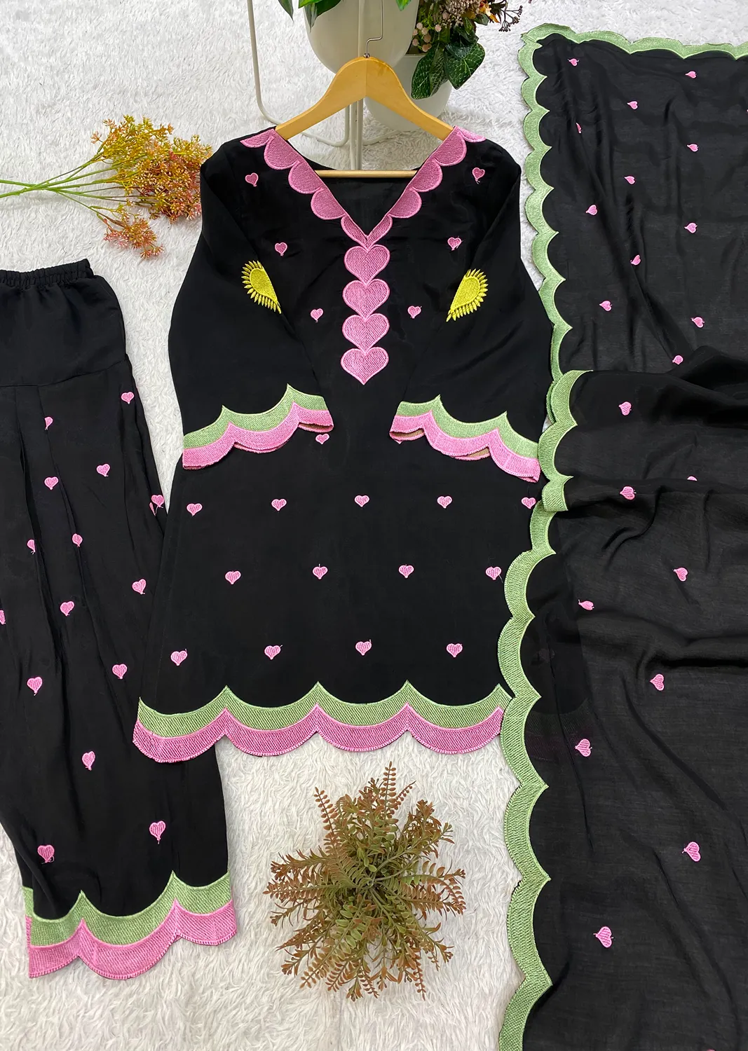 Nivara Mul Chanderi Embroidered Suit Set With Salwaar & Dupatta Set — Wholesale Kurtis, Vardan Ethnic wholesale from Surat — Photo 2