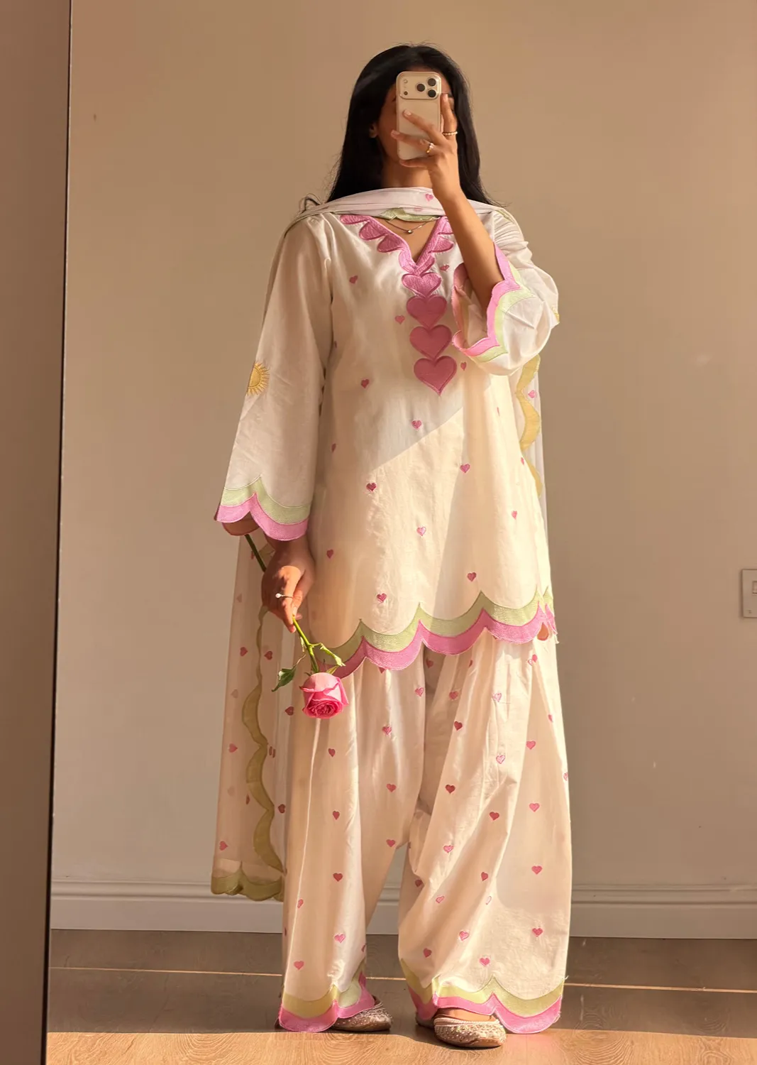 Nivara Mul Chanderi Embroidered Suit Set With Salwaar & Dupatta Set — Wholesale Kurtis, Vardan Ethnic wholesale from Surat — Photo 4