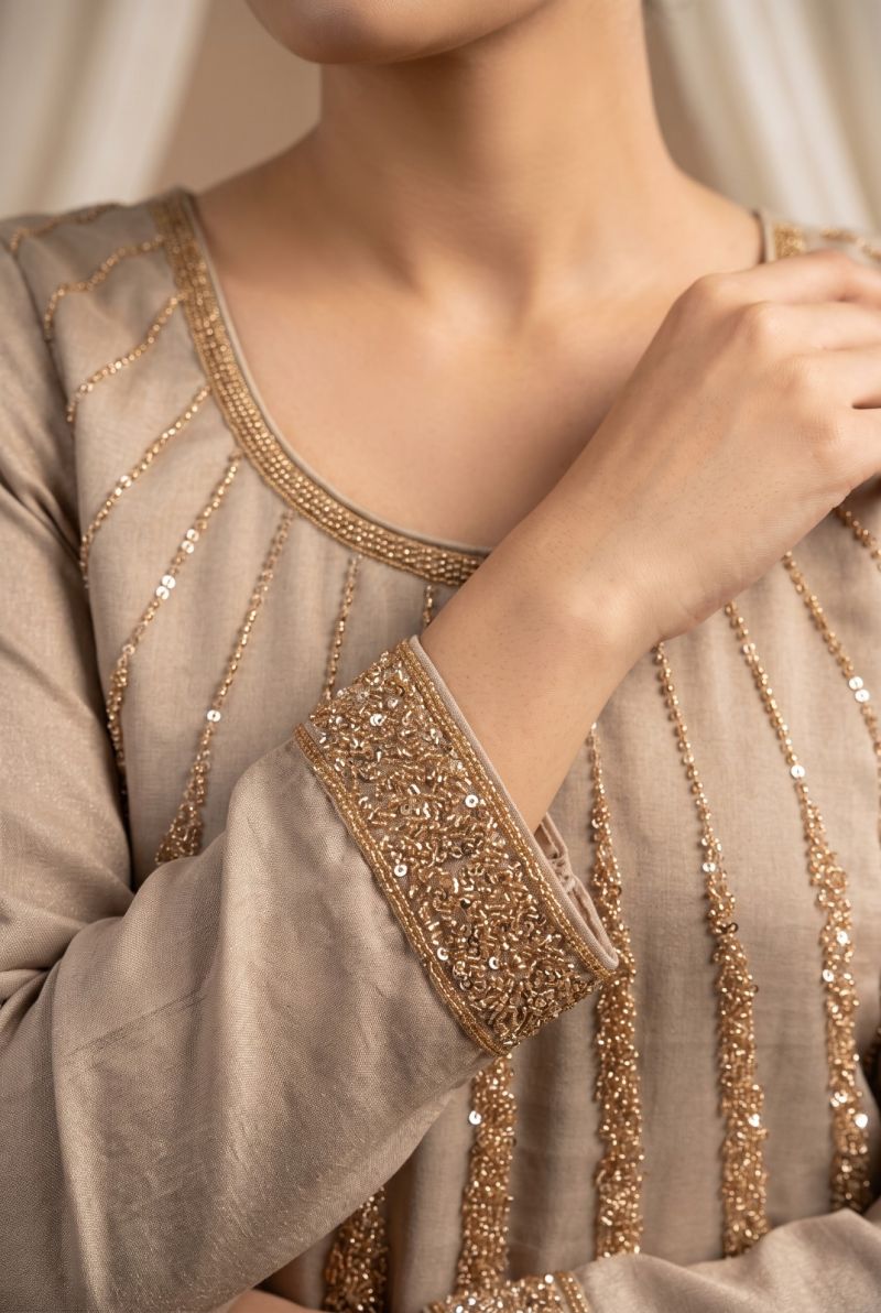 Aurraa Preeti Silk Beads Work Designer Salwar Kameez Catalog — Wholesale Designer Salwar Suits, Aurraa wholesale from Surat — Photo 9