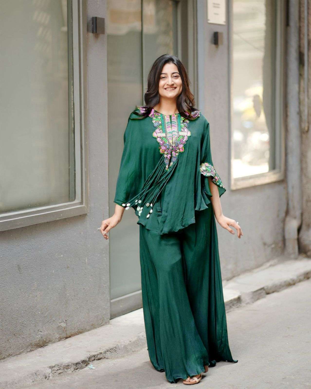 Be 349 Three Piece Indo Western Wear Catalog — Indo Western, Vardan Ethnic wholesale from Surat — view 17