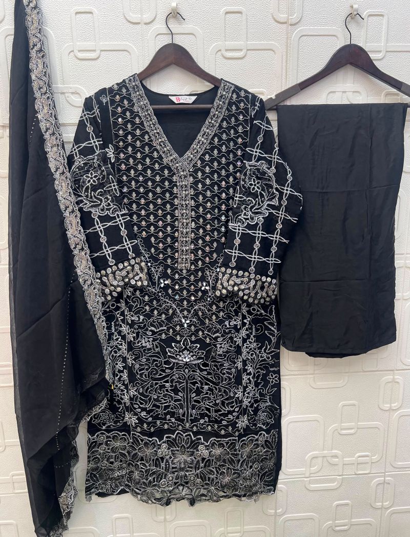 Bilqis B 285 A To D Chiffon Embroidered Salwar Kameez Catalog — Wholesale Pakistani Suits, Vardan Ethnic wholesale from Surat — Photo 6