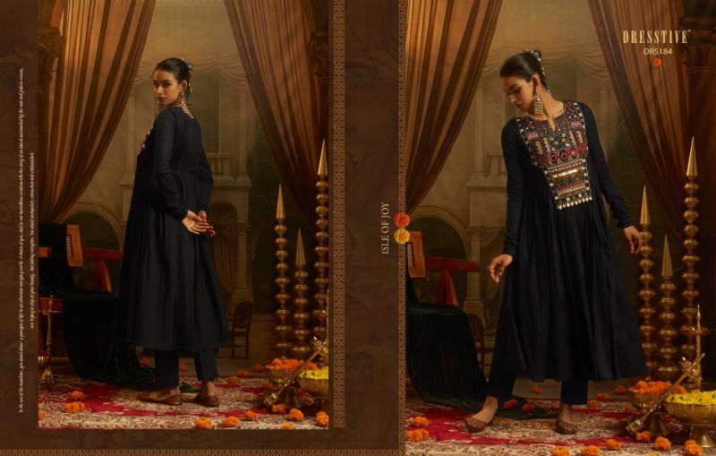 Dresstive Leela Vol 2 Mul Cotton Handwork Navratri Wear Catalog — Wholesale Kurtis, Vardan Ethnic wholesale from Surat — Photo 8