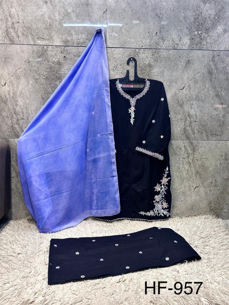 Hoor Tex 957 A And B Cotton Embroidered Salwar Kameez Catalog — Wholesale Pakistani Suits, hoor Tex wholesale from Surat — Photo 4