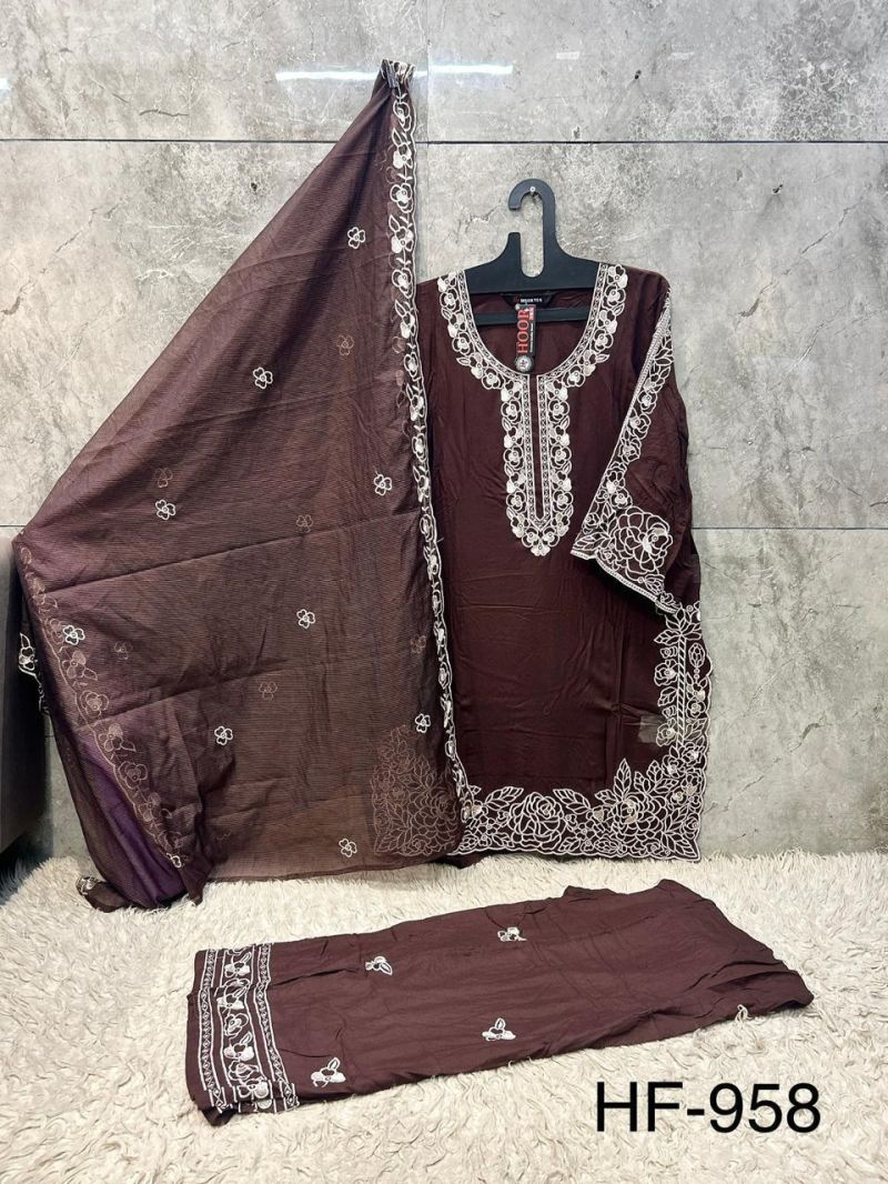 Hoor Tex 958 A To D Heavy Rayon Embroidered Pakistani Salwar Kameez — Wholesale Pakistani Suits, Vardan Ethnic wholesale from Surat - Gallery Image 5