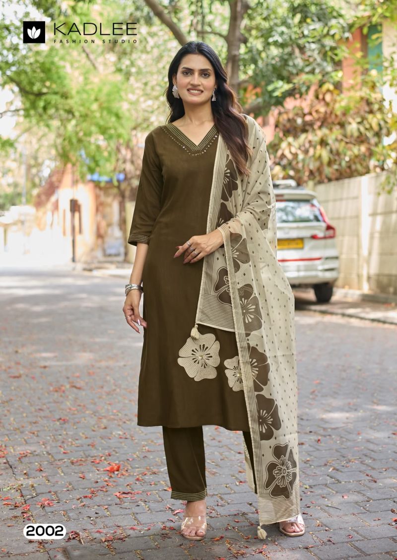 Kadlee Trisha Rayon Weaving Thread And Hand Work Kurti With Bottom Dupatta Catalog — Wholesale Kurtis, Vardan Ethnic wholesale from Surat — view 6