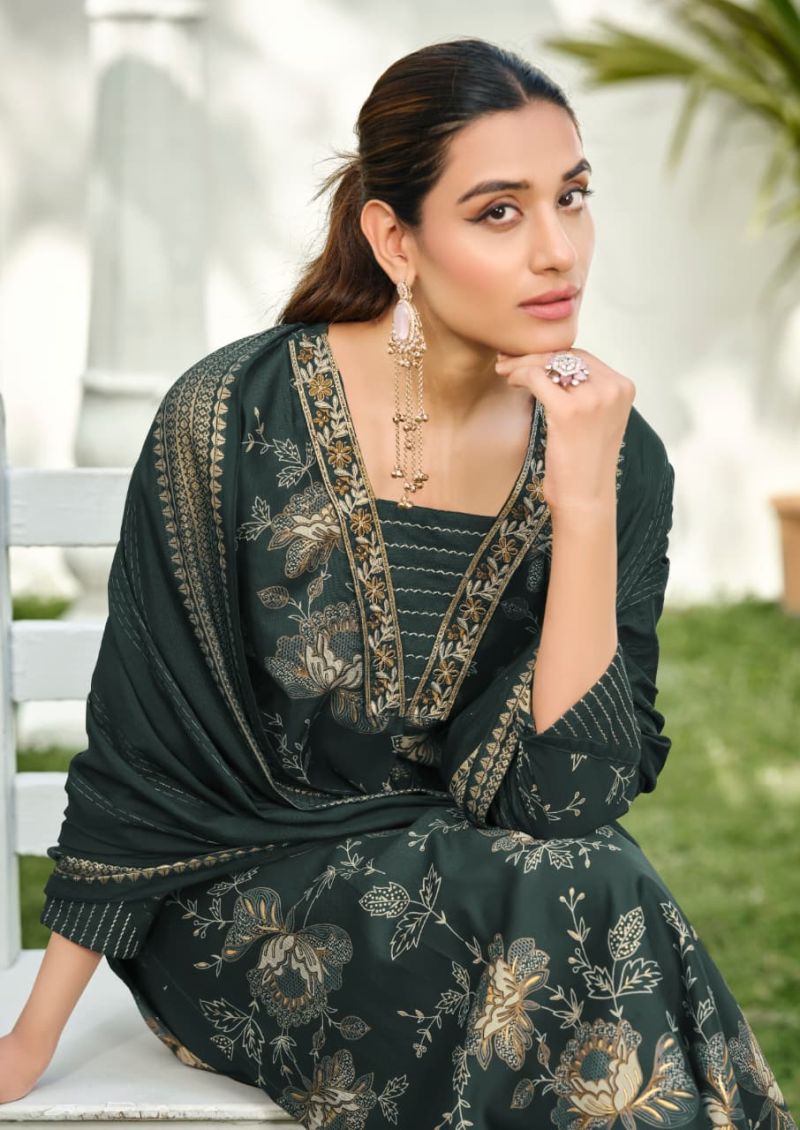 Karissa Harleen Vatican Foil Print Thread Work Kurti With Bottom Dupatta Set — Wholesale Kurtis, Karissa wholesale from Surat — Photo 7