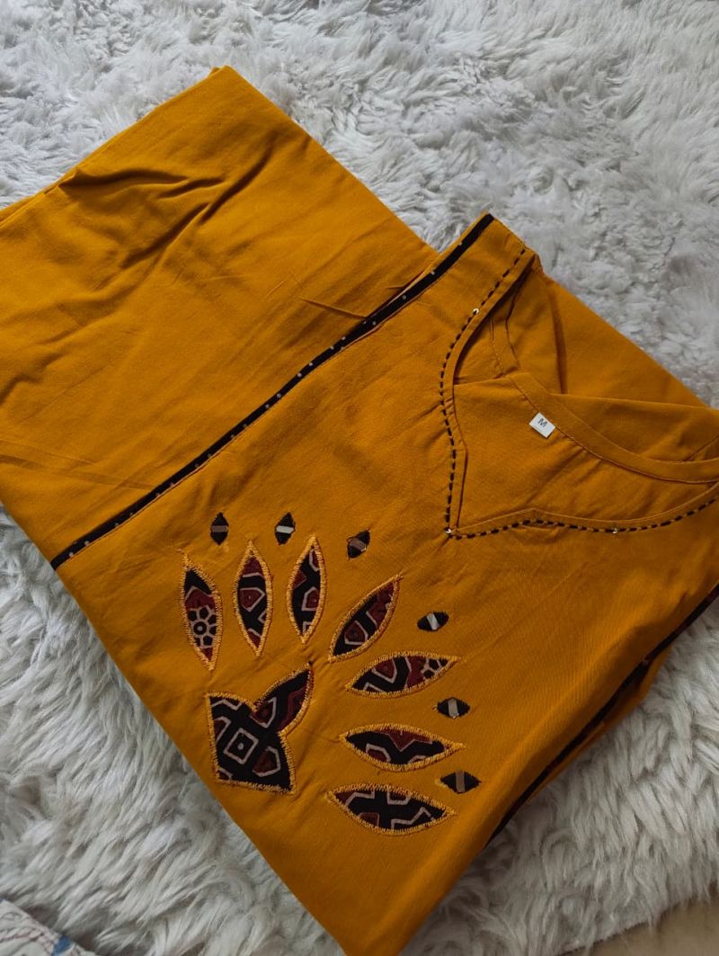 Naisha K 1155 Dhabu Cotton Hand And Manual Work Aline Kurti With Plazzo Catalog — Wholesale Kurtis, Vardan Ethnic wholesale from Surat — view 3