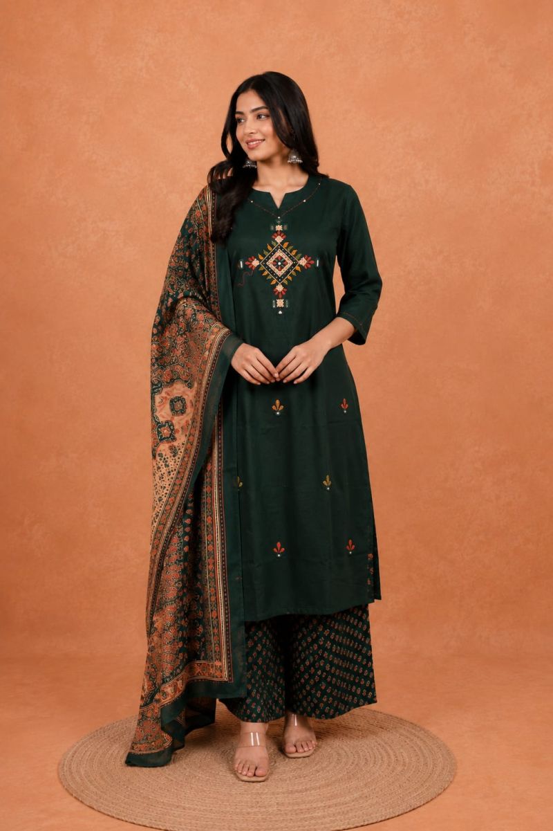 Naisha K 1181 Dhabu Cotton Heavy Hand Work Kurti With Bottom Dupatta Catalog — Wholesale Kurtis, Vardan Ethnic wholesale from Surat — view 3