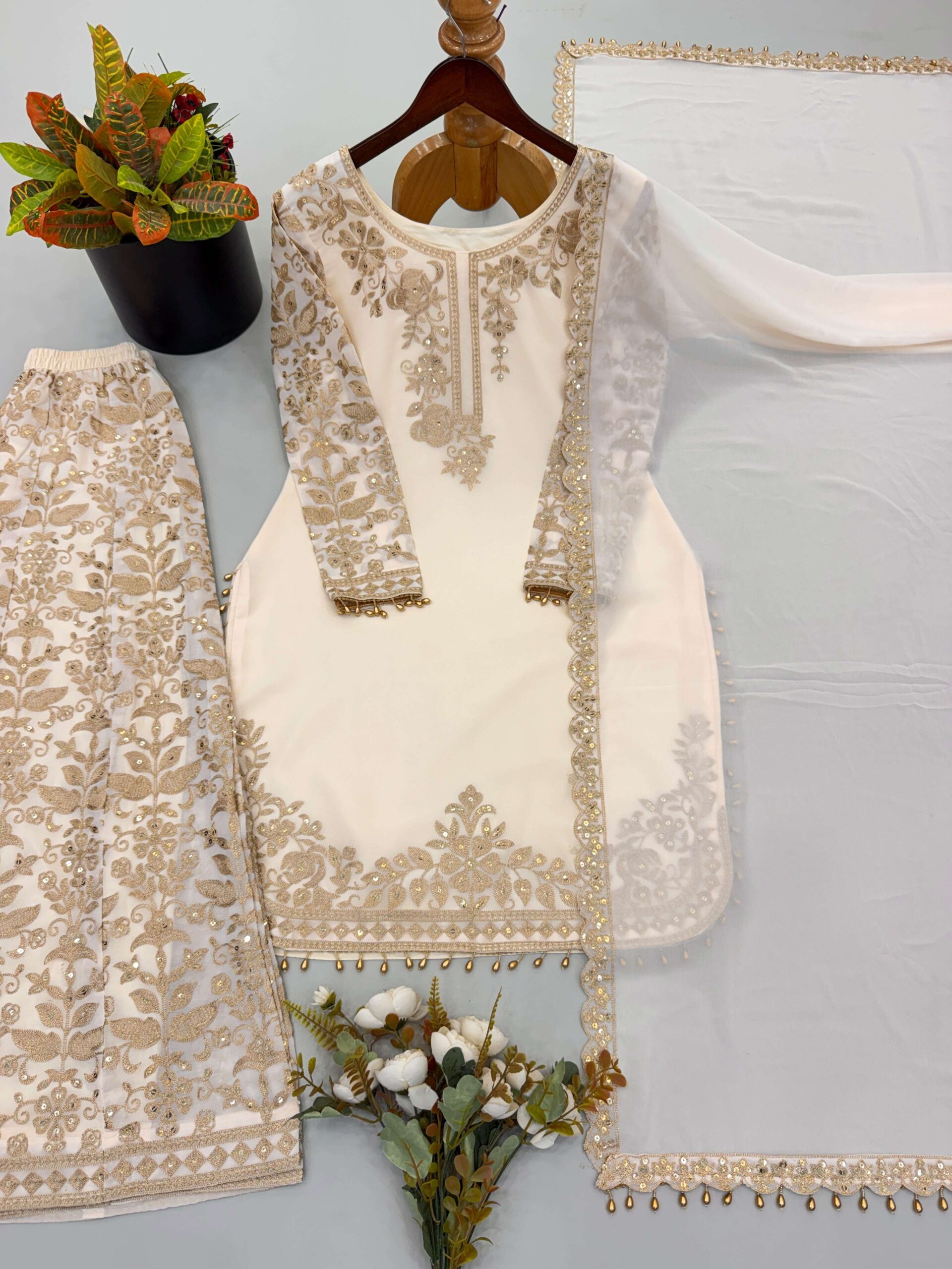 SR 1720 GEORGETTE SEQUENCE EMBROIDERY DESIGNER WORK PARTY WEAR LADIES SUIT — Wholesale Dress Material, Vardan Ethnic wholesale from Surat — view 2