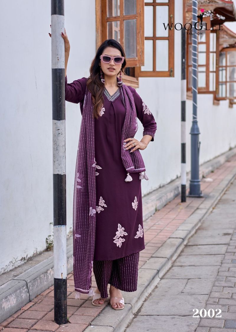 Wooglee Vasudha Rayon Thread Work Kurti With Bottom Dupatta Set — Wholesale Kurtis, Vardan Ethnic wholesale from Surat — Photo 5