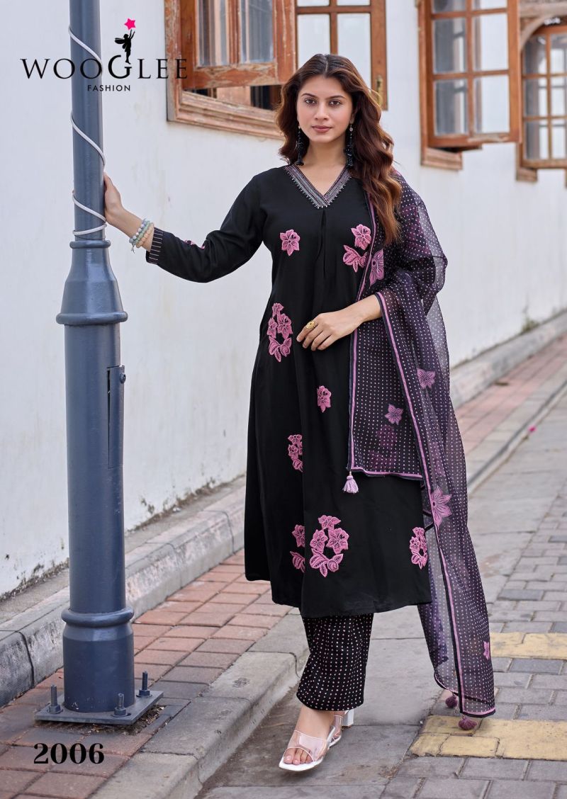 Wooglee Vasudha Rayon Thread Work Kurti With Bottom Dupatta Set — Wholesale Kurtis, Vardan Ethnic wholesale from Surat — Photo 6