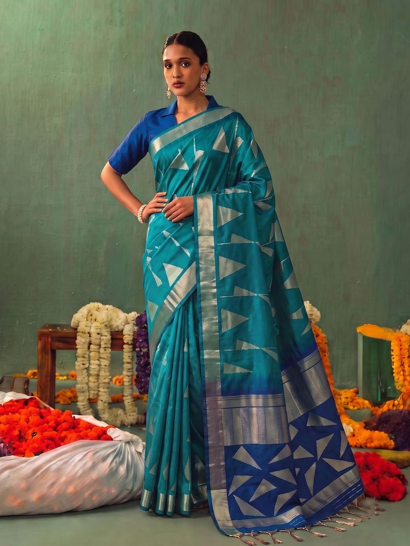 Ast Kaira Silk Soft Silk Festival Wear Saree Catalog — Organza Saree, Vardan Ethnic wholesale from Surat — Photo 4