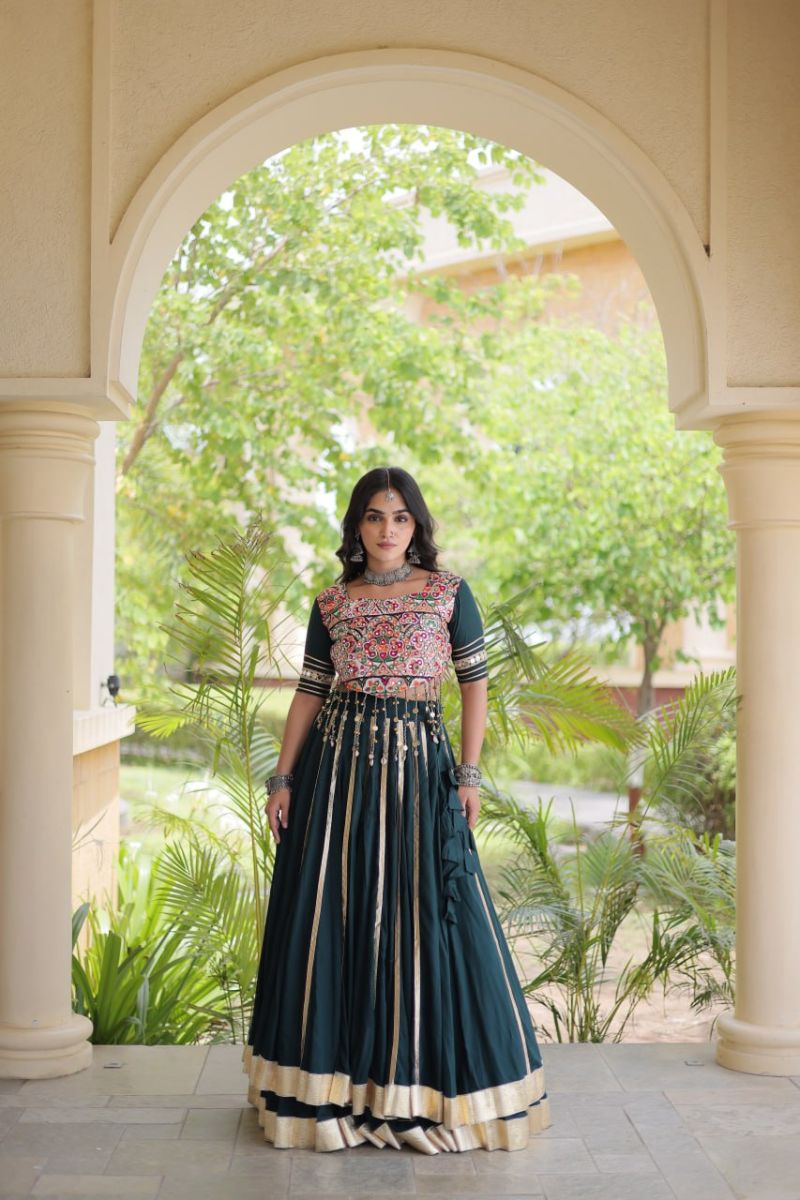 Lw 7184 14Kg Rayon Embroidered Navratri Lehenga Choli Catalog — Wholesale Lehenga wholesale from Surat — view 10