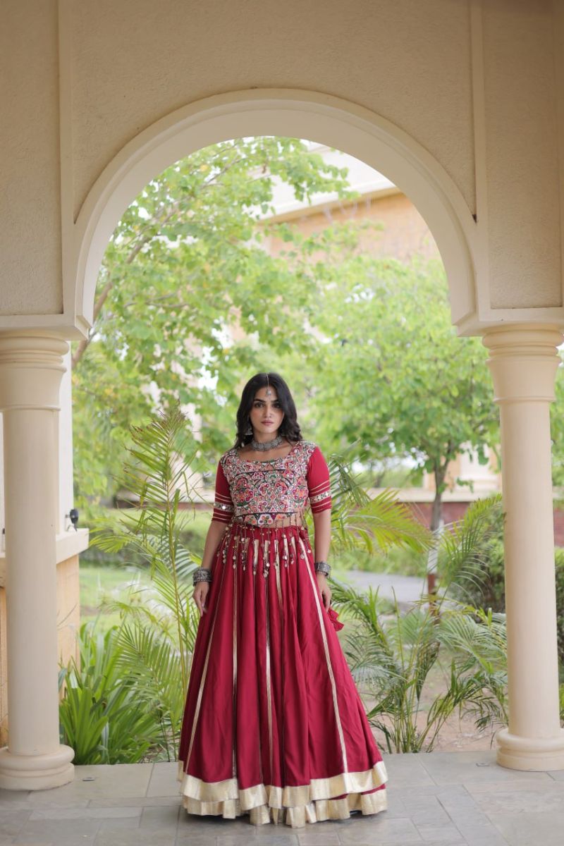 Lw 7184 14Kg Rayon Embroidered Navratri Lehenga Choli Catalog — Wholesale Lehenga wholesale from Surat — view 3