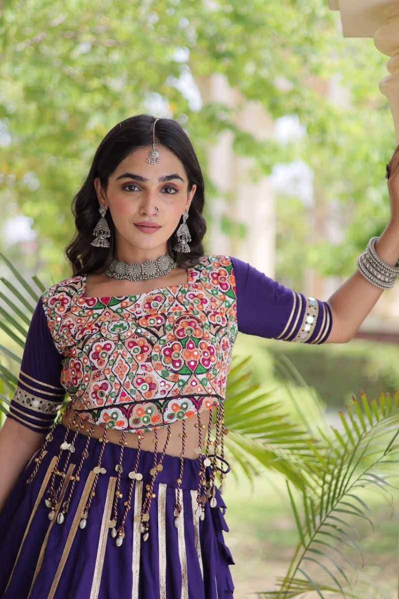 Lw 7184 14Kg Rayon Embroidered Navratri Lehenga Choli Catalog — Wholesale Lehenga wholesale from Surat — view 6