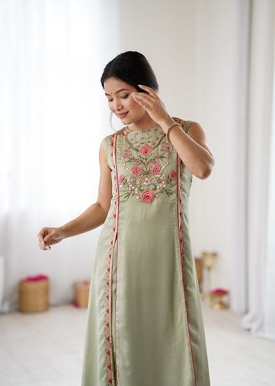 Arya Cdrs 207 Georgette Floral Embroidered Fancy Kurti With Bottom — Wholesale Kurtis, Arya Designs wholesale from Surat — view 2