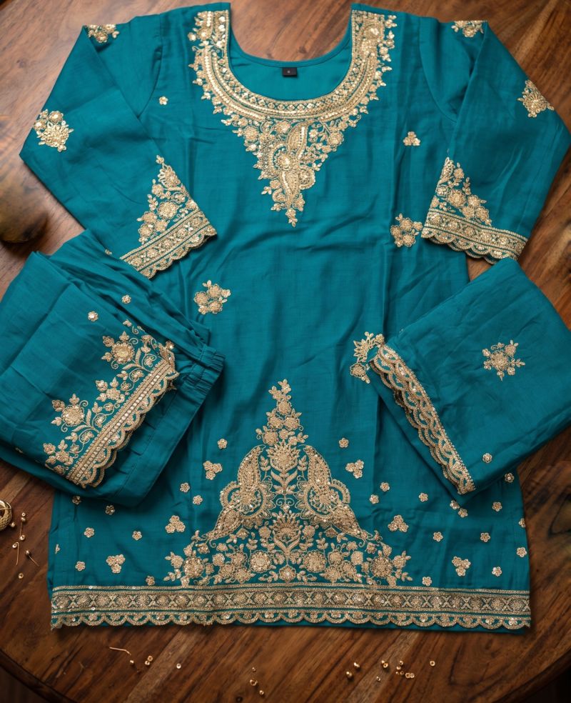 Aurraa Lissa Chinon Embroidered Designer Salwar Kameez Catalog — Wholesale Salwar Suits, Vardan Ethnic wholesale from Surat — Photo 5