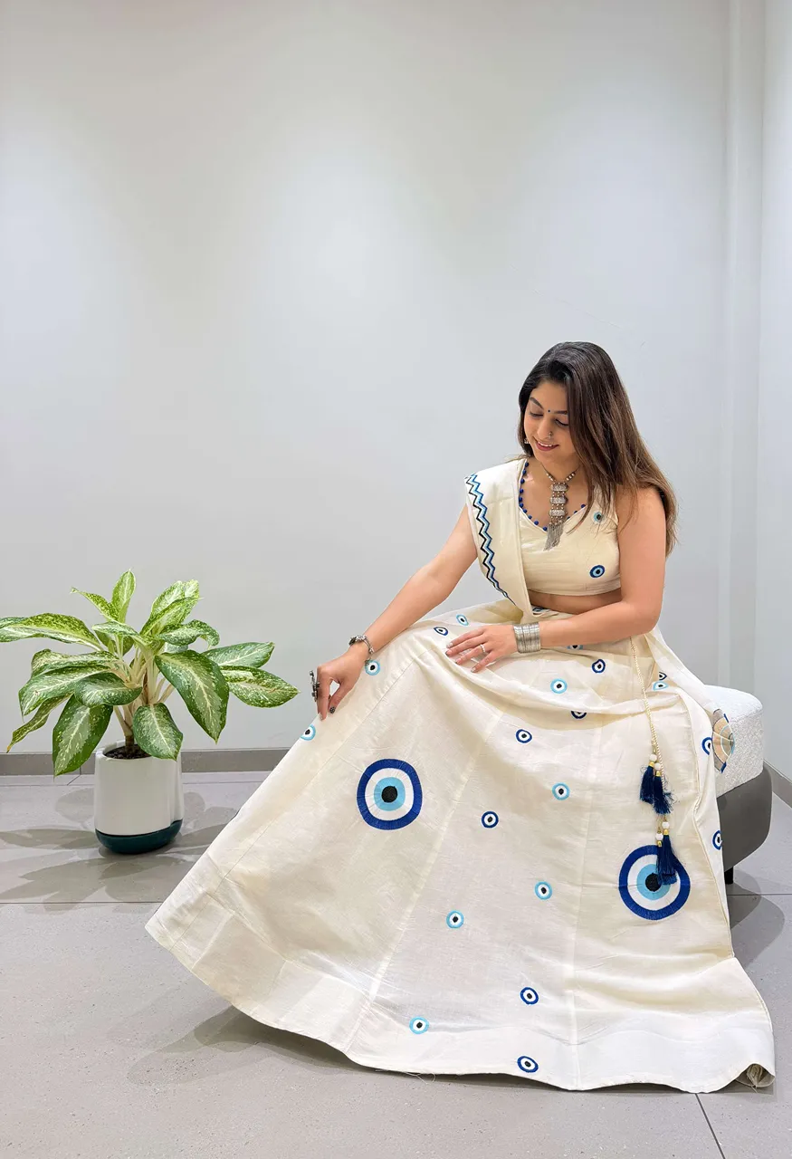 Lm 28 Cotton Embroidery Work Navaratri Wear Lehenga Choli — Singles, Bandhani Palace wholesale from Surat — Photo 3