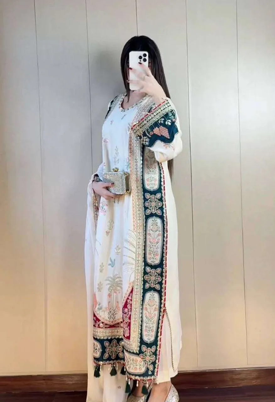 LG 2141 Silk Beautiful Designer Kaftan With Pant And Dupatta Set — Wholesale Kurtis, Vardan Ethnic wholesale from Surat — Photo 2