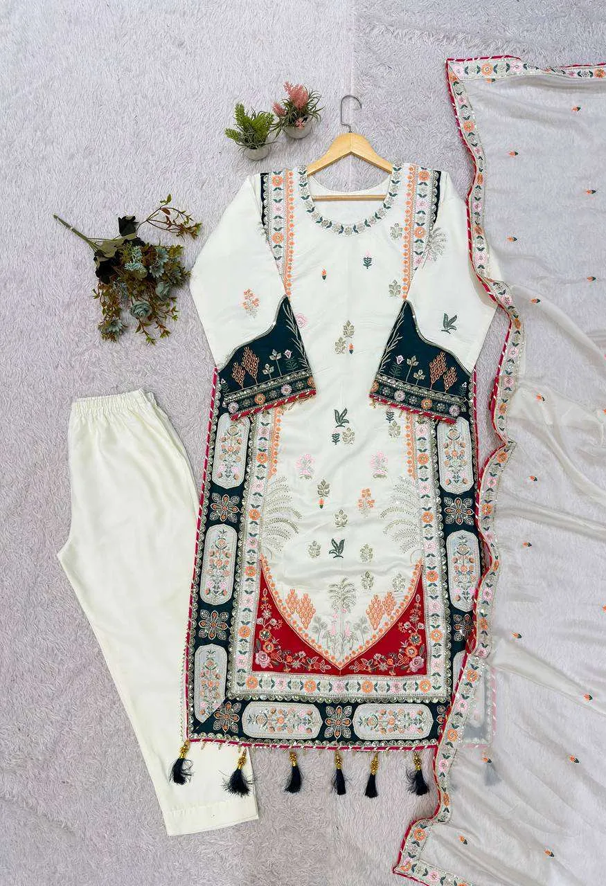 LG 2141 Silk Beautiful Designer Kaftan With Pant And Dupatta Set — Wholesale Kurtis, Vardan Ethnic wholesale from Surat — Photo 4