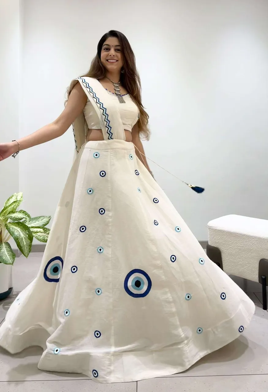 Lm 28 Cotton Embroidery Work Navaratri Wear Lehenga Choli — Singles, Bandhani Palace wholesale from Surat — Photo 4