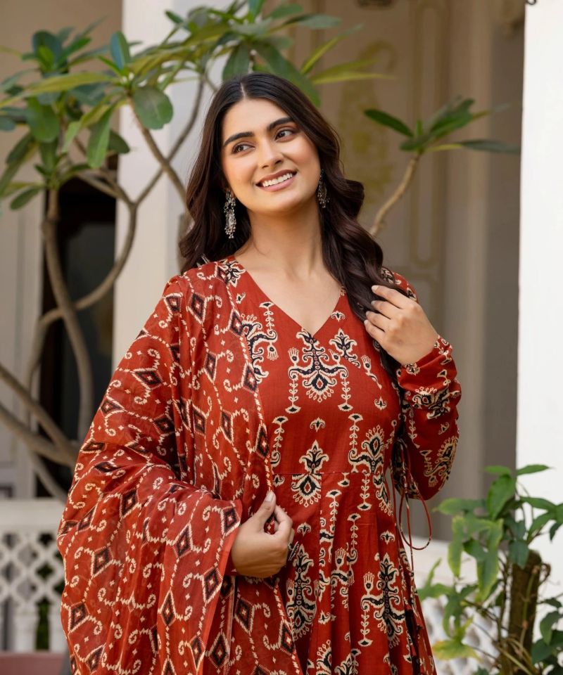 Dhruvi 531 Viscose Anarkali Printed Kurti With Bottom Dupatta Catalog — Wholesale Kurtis, Vardan Ethnic wholesale from Surat — view 3
