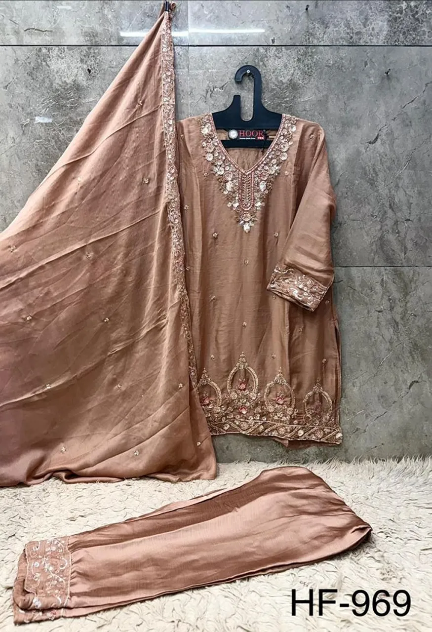 Hoor Tex 969 A To D Chiffon Embroidered Designer Salwar Kameez — Wholesale Salwar Suits, hoor Tex wholesale from Surat — view 4