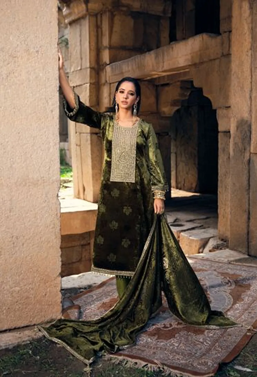 Ibiza Sang E Siyah Velvet Brasso Jaroshi Hand Work Salwar Kameez Catalog — Wholesale Salwar Suits, Ibiza wholesale from Surat — view 2
